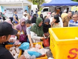 Masyarakat Serbu Operasi Pasar Murah di Batam Center