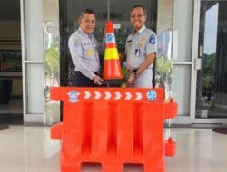 Jasa Raharja Kepri Serahkan Sarana Prasarana Pencegahan Kecelakaan kepada Kadis Perhubungan Kepri