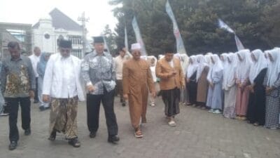 Berkumpul di Malang Kiai dan Bu Nyai se Jatim Nyatakan Dukung Prabowo-Gibran