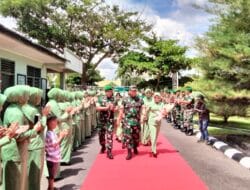 Berpamitan, Danrem 102/Pjg Beserta Ketua Persit KCK Koorcab Rem 102 Kunjungan ke Kodim 1015/Sampit