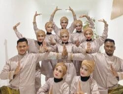Penari Asal Aceh Timur Tampil Memukau Serta Mampu Menyedot Perhatian Penonton Di Gelaran PKA Ke-8