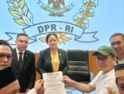 Ketua DPR RI Tandatangani Tuntunan Aksi APDESI Tentang Revisi Undang-Undang Desa 06/2014
