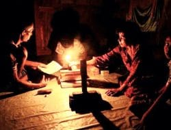 Menjelang HUT RI Ke- 80 Warga Desa Sukakarya  Dusun Batu Menang  Kecamatan Marau ” Tetap Gelap” Listrik PLN Ketapang Belum Masuk