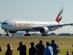 Konflik Arab Saudi-UEA: Bandara Ditutup, Penumpang Terlantar, Medis Tertunda