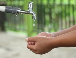 Australia’s Water Woes: Waste Fuels Climate Crisis, Drains Millions