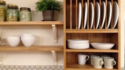 7 Rak Dapur Minimalis Estetis Ditempel di Dinding