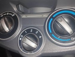 AC mobil dingin sebelah, ini penyebab umumnya