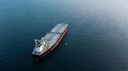 Kapal Militer di Selat Hormuz: Pelanggaran Gencatan