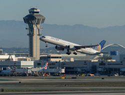 Airlines’ Fare Dilemma as Fuel Prices Threaten Travel Demand