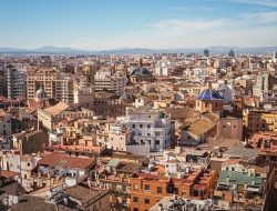 Holiday Home Seekers: Valencia to Limit City Rentals