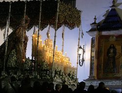 Top 19 Easter WhatsApp Messages to Share