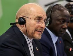 Iran: Tidak Akan Tunduk pada Ancaman AS