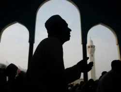 Jadwal Shalat Purwakarta Hari Ini, Senin 20 April 2026