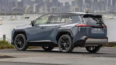 2026 Toyota RAV4 Hits 10,000 Orders, Aims for Top Sales Spot