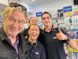 Unexpected Hollywood star blends into Sydney suburb at local pharmacy