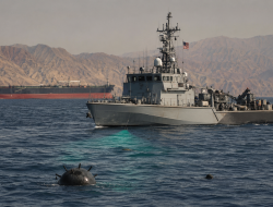 US hunts for Iranian mines in Hormuz as shipping tensions rise