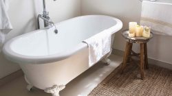 How to Remove Stubborn Bathtub Stains: Mildew to Hard Water Spots