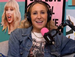 Nikki Glaser Jabs at ‘KPop Demon Hunters’: “They’re Headlining a Boat Show”