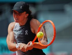 Swiatek withdraws from Madrid Open with illness as 2026 challenges persist