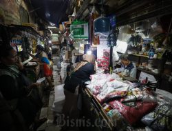 Harga plastik menghimpit UMKM