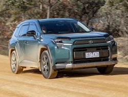 RAV4 to Shape Japan-China Sales Rivalry