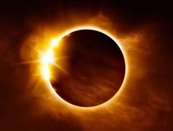 Longest solar eclipse in 157 years: Day turns to night 🌞→🌑