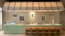 Vila Tua Jadi Ruang Teh Artistik di Vietnam