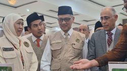 Pesan Menhaj untuk Petugas Haji: Layani Jemaah SD dengan Humanis dan Teliti