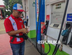 Indef: Penyesuaian Harga BBM Nonsubsidi Sesuai Harga Minyak Global