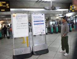 London thrown into travel chaos as militant Tube workers strike in 24-hour walkout