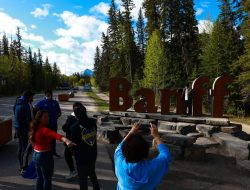 Amid cold ties, more Americans head to Canada for vacations