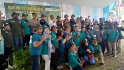 Aksi Nyata Hari Hutan Sedunia 2026: Warga Cipelang Bergerak Hijaukan Lereng Gunung Salak