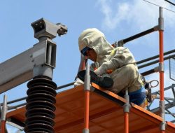 PLN UIT JBM Lakukan Pemeliharaan Jaringan Tanpa Padam di Sejumlah Titik