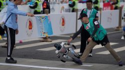 Humanoid Robot Breaks Half-Marathon World Record in Beijing