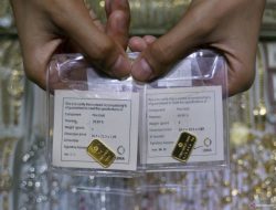 Harga Emas Antam Anjlok Rp 44 Ribu, Waktunya Beli?