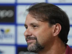 Mauricio Souza Komentar Soal 4 Pemain Persija Dipanggil Timnas, Puji Eksel Runtukahu