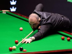 Vafaei’s stunning comeback shocks Trump on dramatic Crucible day