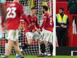 Man United clinch win over Brentford to edge closer to Champions League