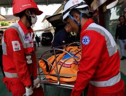 10 Peti Jenazah Korban Kecelakaan Kereta Tiba di RS Polri