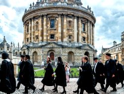 Oxbridge urged to reform ancient college admissions for diversity and inclusion