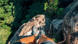 Scientists uncover how your feet sense danger near a drop