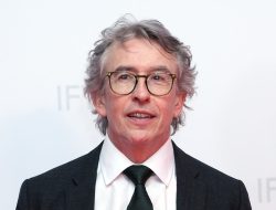 Steve Coogan Comments on Helena Bonham Carter’s White Lotus Exit