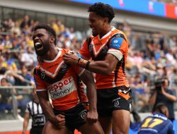Sunia Turuva seals future plans