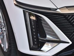 Monster $32k EV price drop