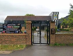 Maths Teacher Stripped of License After Falsely Claiming Warzone Shooting Experience