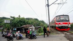 KDM Minta Bupati/Wali Kota Segera Bangun Palang Pintu di Perlintasan Kereta Api