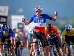 Godon elevates performance to claim Romandie stage and avenge Pogacar