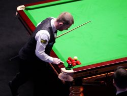 “Shameful Moment”: Pundits Rant Over Longest Frame at Crucible