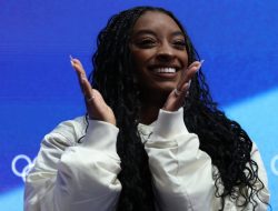 Simone Biles Joins Olympic Stars at Eli Lilly’s 150th Celebration