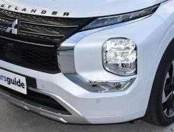 SUVs Defy Trends and Maintain Value